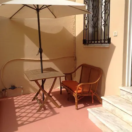 Iro Budget Studio Daire